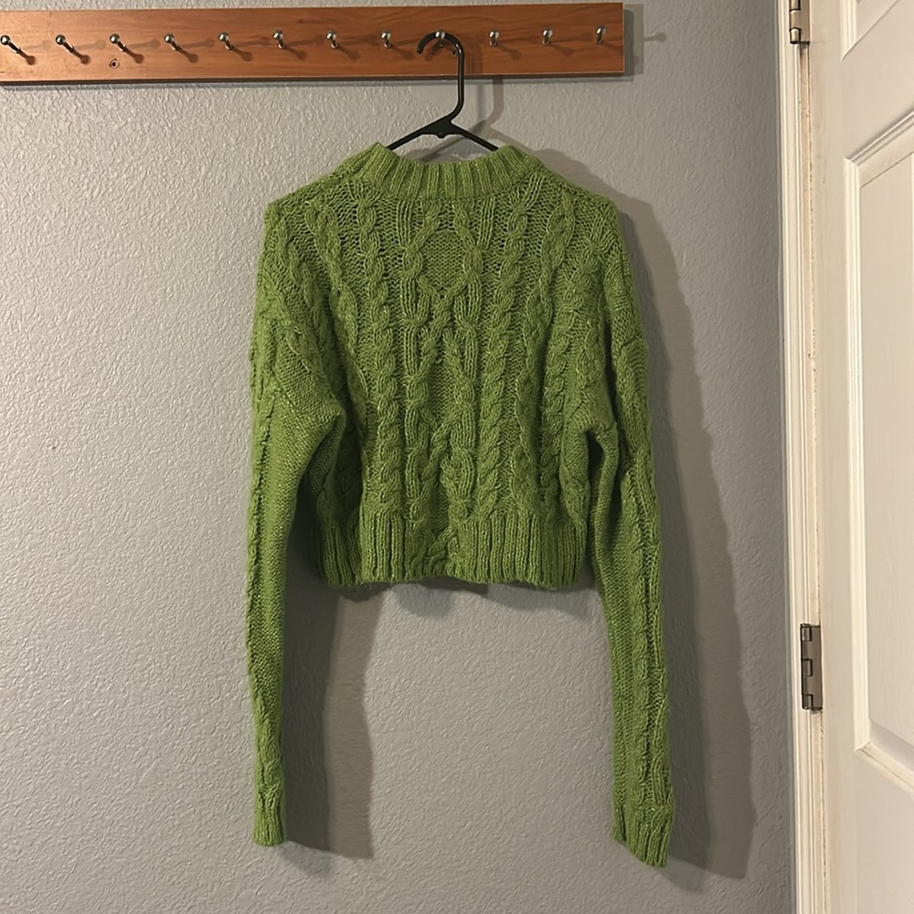 NWT FOREVER 21 Green Cable Knit Drop-Sleeve Sweater - Picture 4 of 6